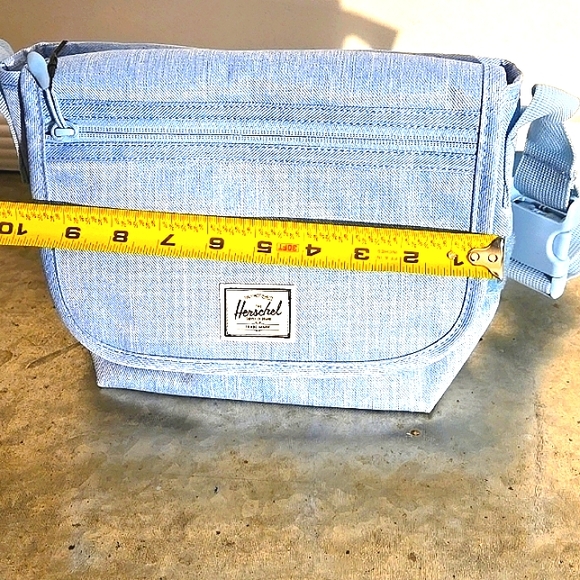 Special Limited Edition - Herschel Cross Body/Shoulder Messenger … - Picture 6 of 8